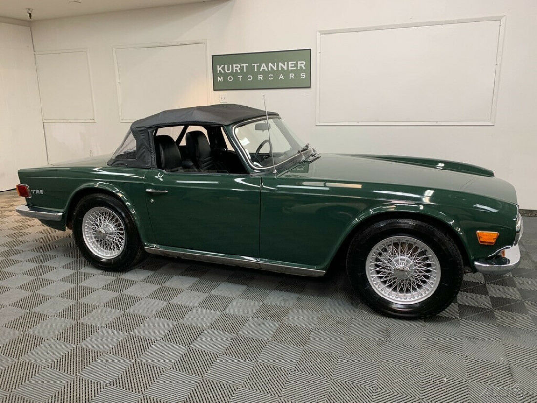 1969 Triumph TR-6 1969 TRIUMPH TR-6. ORIGINAL PAINT, LAUREL GREEN. - photo 11