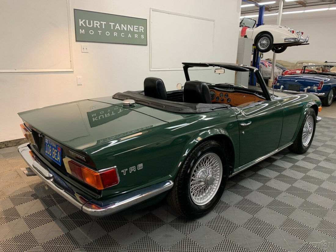 1969 Triumph TR-6 1969 TRIUMPH TR-6. ORIGINAL PAINT, LAUREL GREEN. - photo 9