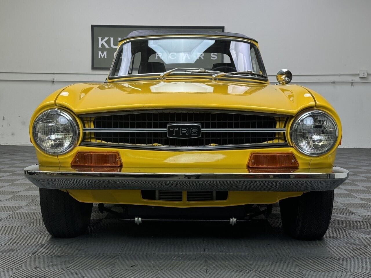 1969 Triumph TR-6 - photo 11