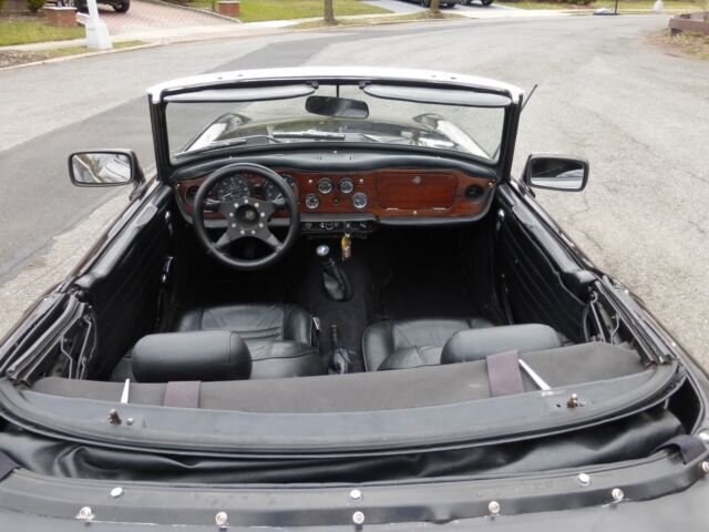 1969 Triumph TR-6 Triple Black and Triple Weber Carburetors - photo 8