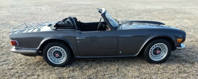 1969 Triumph TR-6 - photo 11