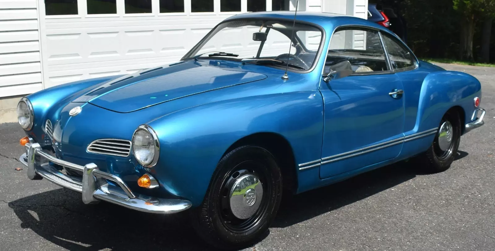 1969 Volkswagen Karmann Ghia in Neptune Blue Metallic 1500 cc 4 Speed Gr Driver 1969 Volkswagen Karmann Ghia Neptune Blue 1500 cc 4-Speed