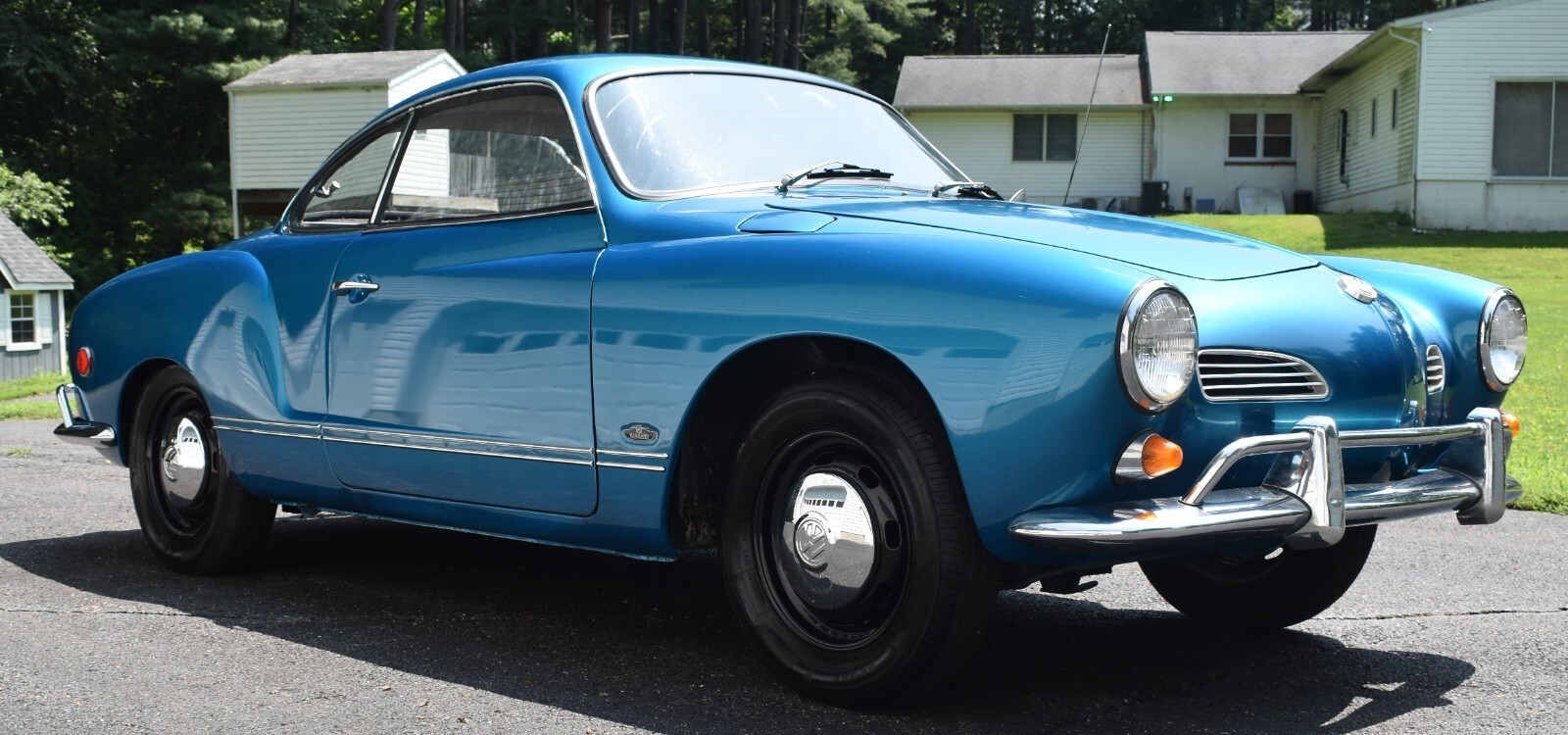 1969 Volkswagen Karmann Ghia Neptune Blue 1500 cc 4-Speed - photo 10