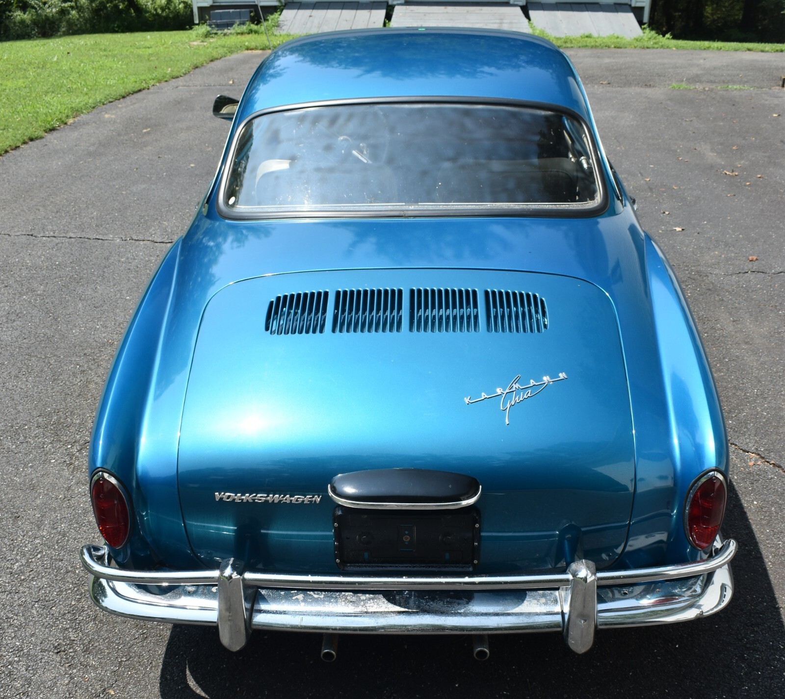 1969 Volkswagen Karmann Ghia Neptune Blue 1500 cc 4-Speed - photo 6