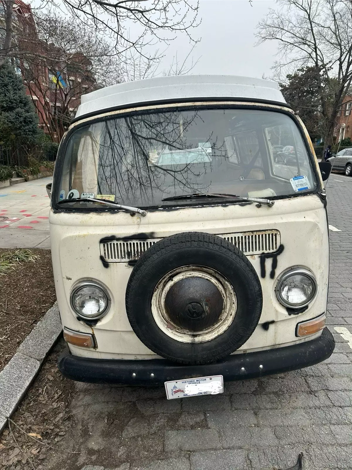 1969 Volkswagen Type 2 Camper Bus 1969 Volkswagen Bus/Vanagon