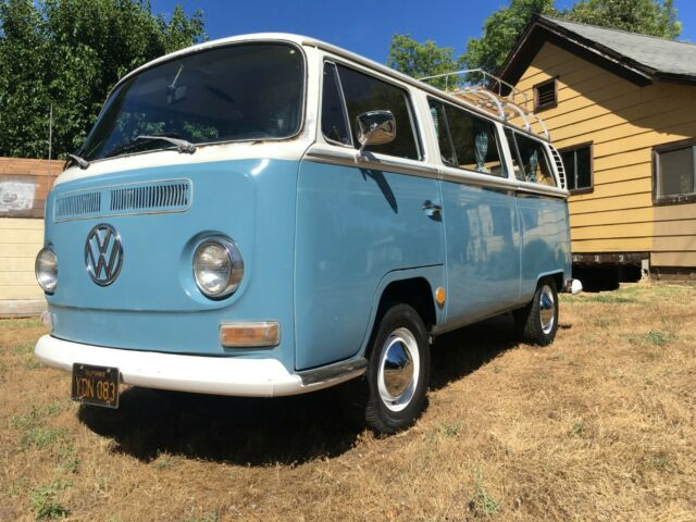 1969 VW Volkswagen Deluxe Transporter Surf Bus! NO RESERVE. 1969 Volkswagen Bus/Vanagon Deluxe