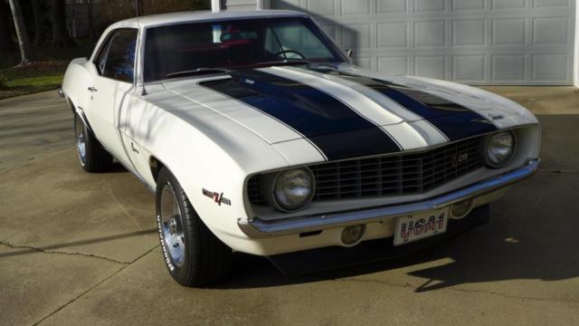 1969 Chevrolet Camaro Z28 - photo 2