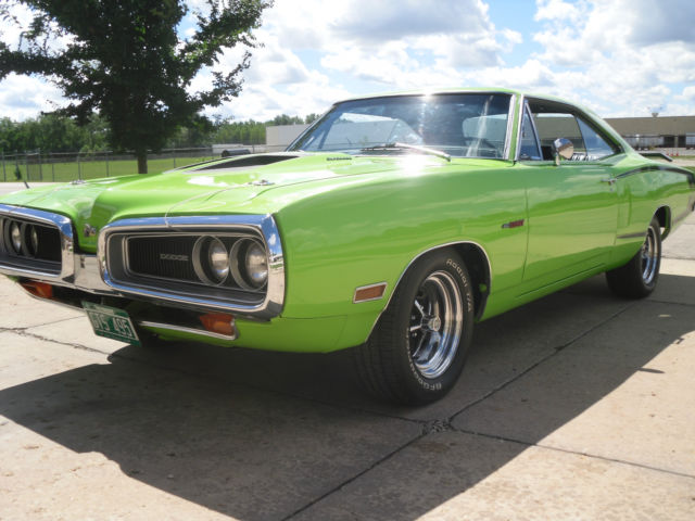 1970 440 Six-Pack Super Bee Hemi 4-Speed Trans Dana 60 Rear End Bench Seat 1970 Dodge Coronet Super Bee