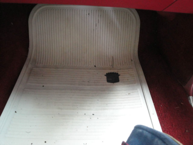 1970 Cadillac DeVille needs finishing - photo 10