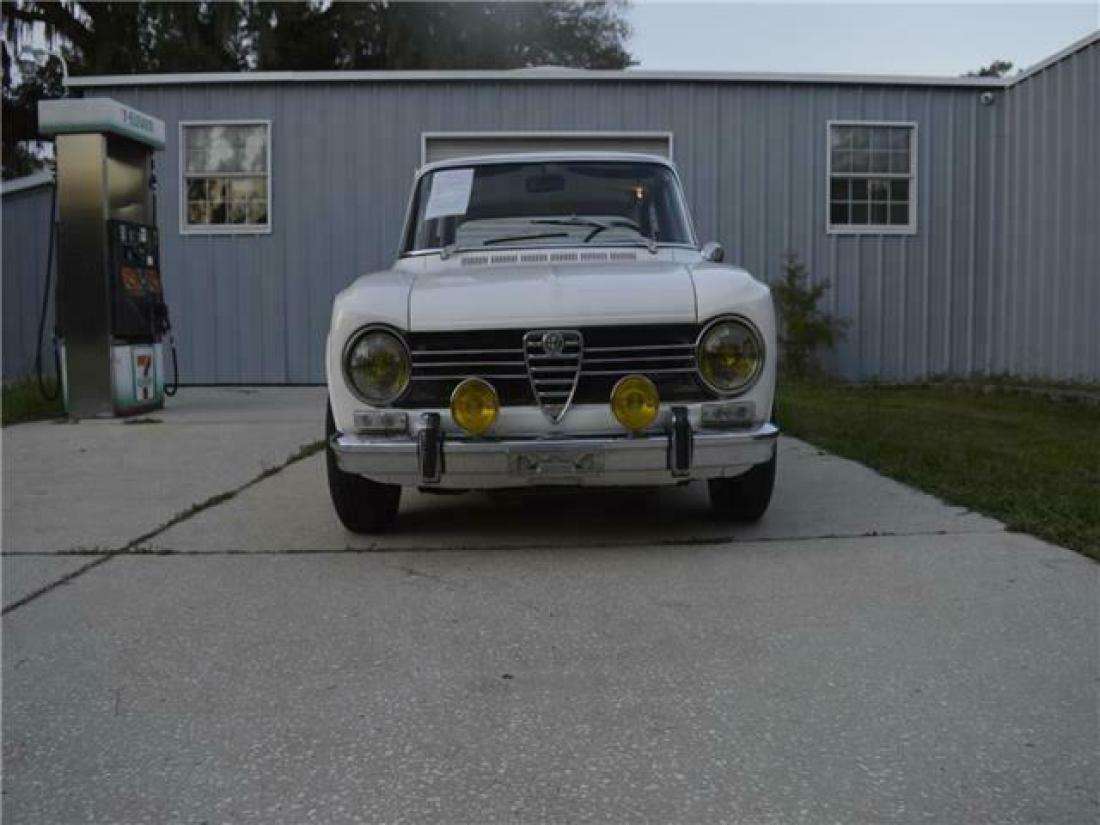 1970 Alfa Romeo Giulia impeccable in and out! - photo 2