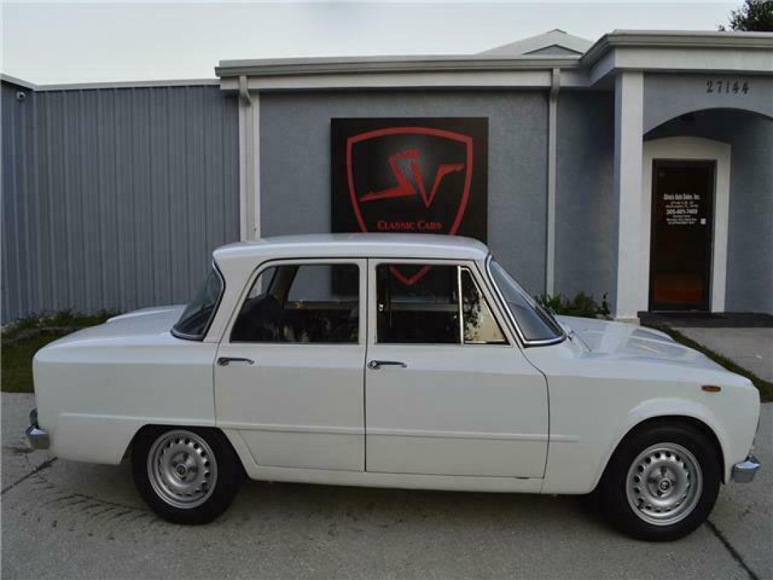 1970 Alfa Romeo Giulia impeccable in and out! - photo 4