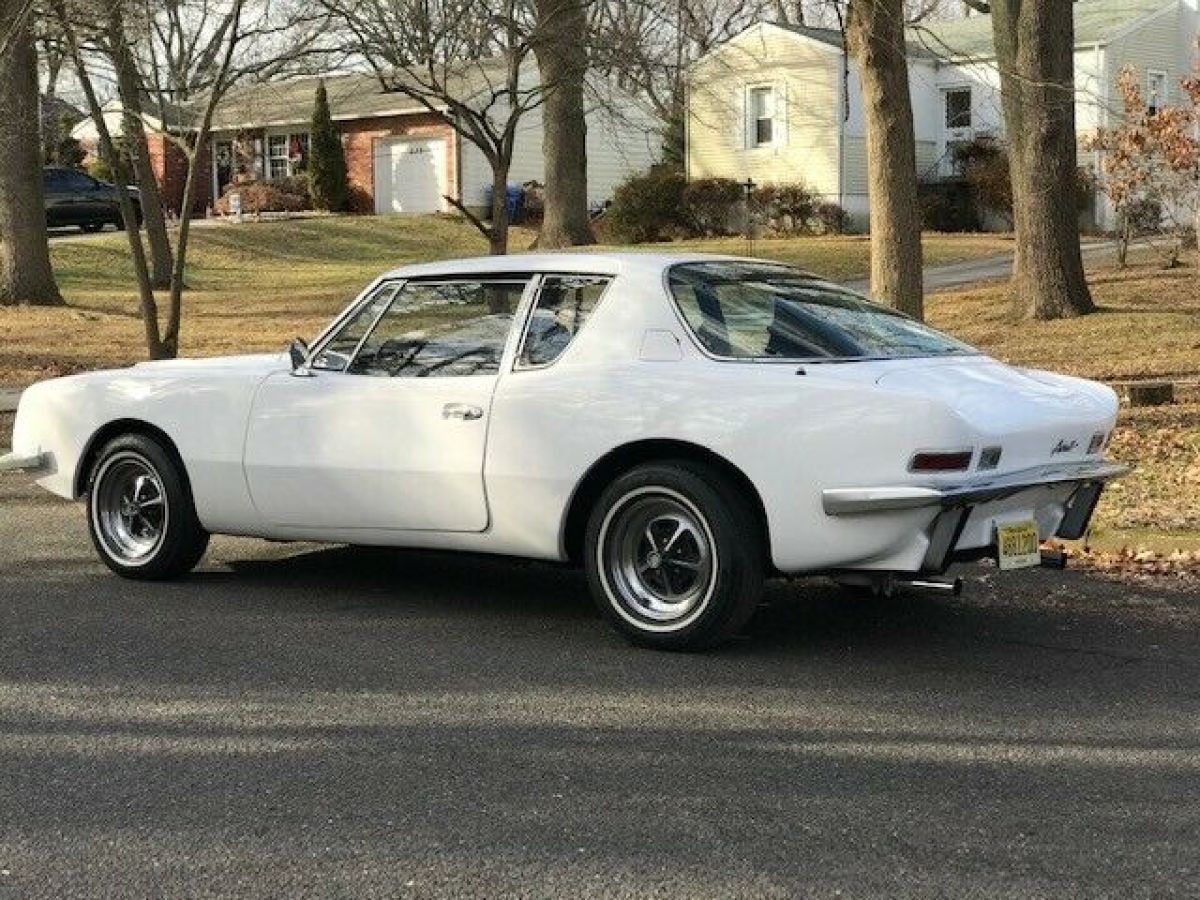 1970 Studebaker Avanti - photo 3