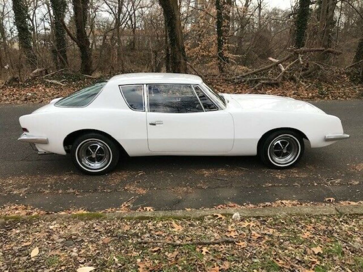 1970 Studebaker Avanti - photo 6