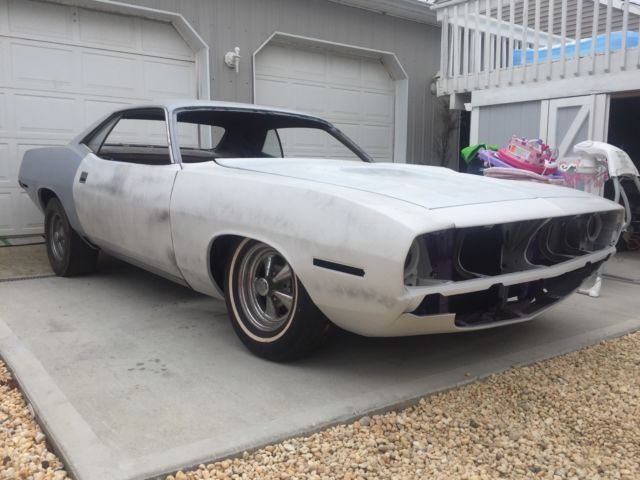 1970 Barracuda 318 Engine Automatic Transmission Original Color Yellow 1970 Plymouth Barracuda