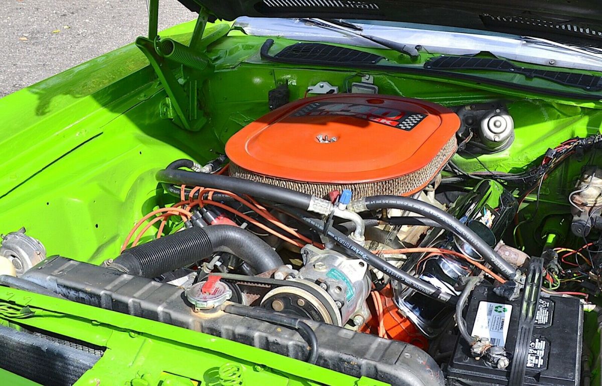 1970 Plymouth Barracuda CUDA 440 6PAC 4SPD AC BUCKETS - photo 2