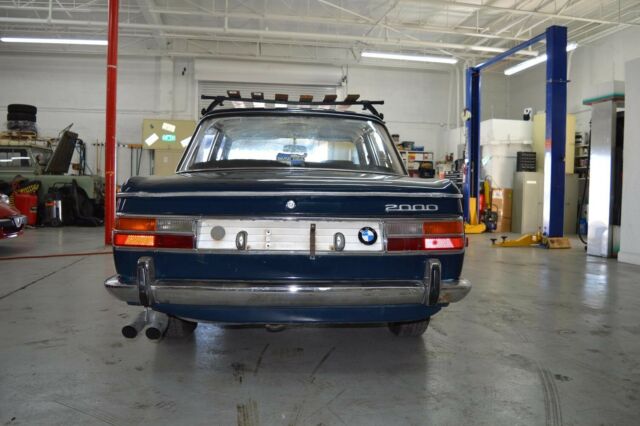 1970 BMW 2000 Solid investment! - photo 10