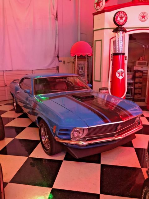 1970 Ford Mustang Deluxe - photo 2