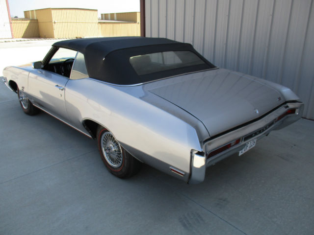 1970 Buick GS455 4 speed convertible - photo 8