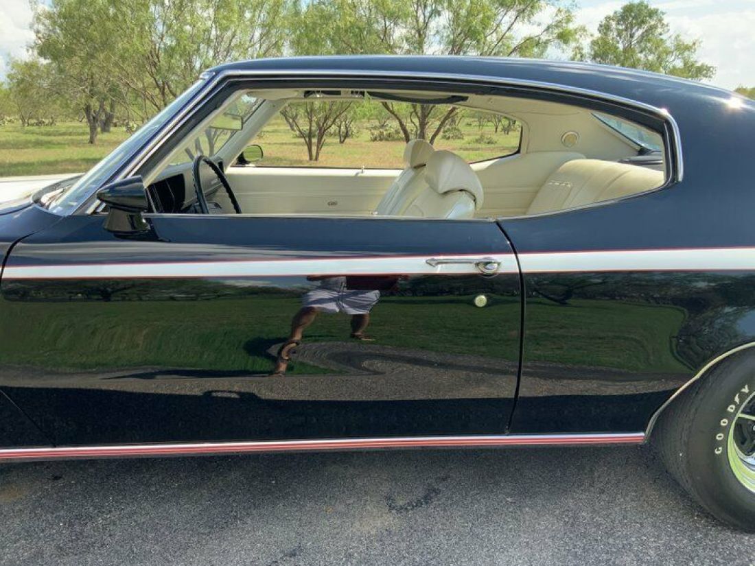 1970 Buick GS GS 350 Auto PS PB GSX spoiler and striping - photo 7