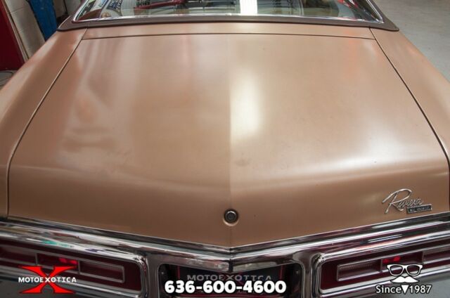 1970 Buick Riviera Coupe - photo 6