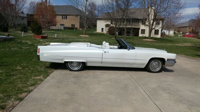1970 Cadillac DeVille Convertible - photo 2