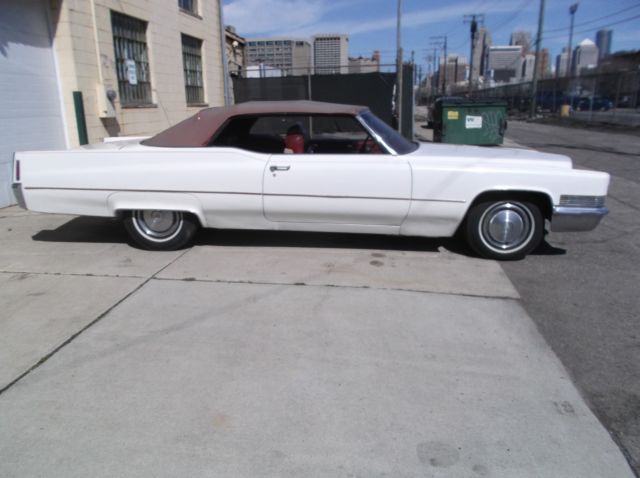 1970 Cadillac DeVille CONVERTIBLE - photo 2