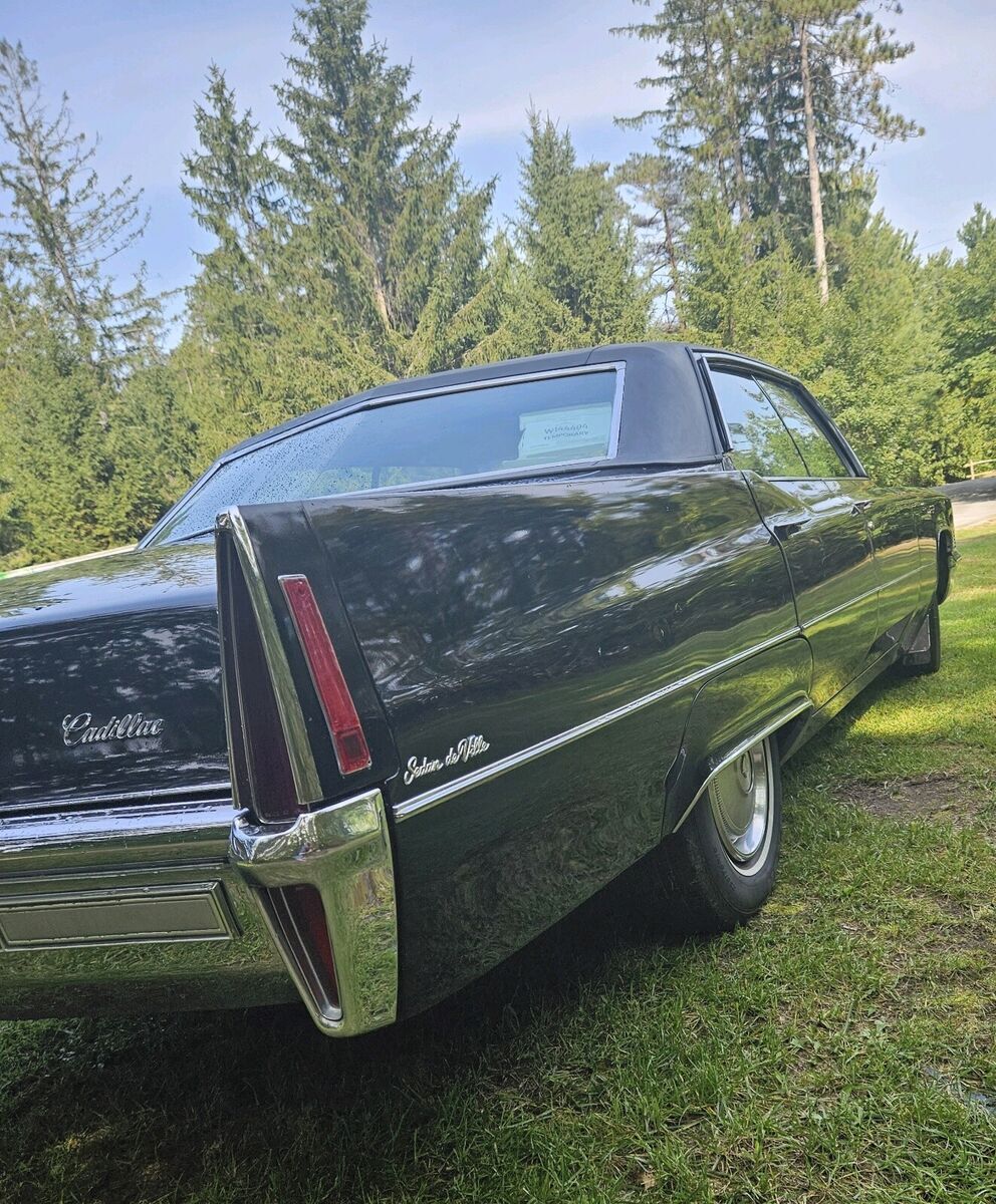 1970 Cadillac DeVille black - photo 4