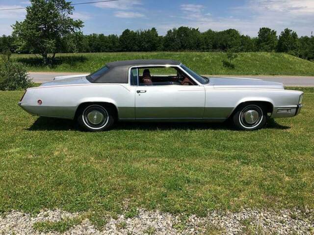 1970 Cadillac Eldorado Rare w Factory Moonroof - photo 2
