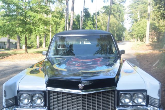 1970 cadillac fleetwood hearse ambulance voodoo ratrod halloween 1970 Cadillac Fleetwood M&M