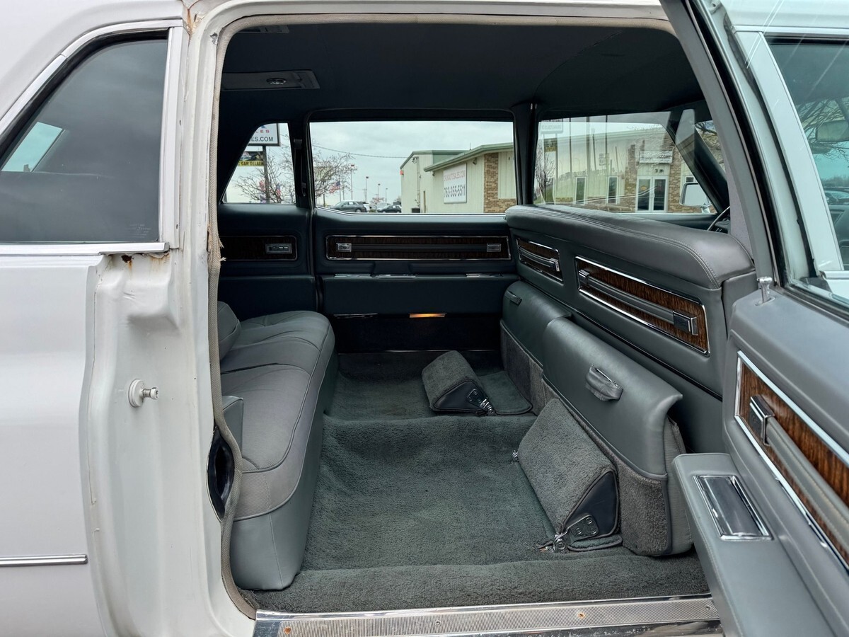 1970 Cadillac Fleetwood Limousine - photo 11