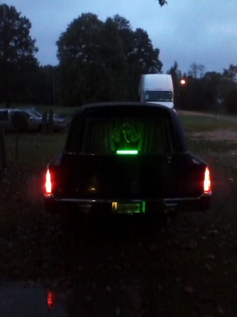 1970 Cadillac Fleetwood Hearse - photo 12