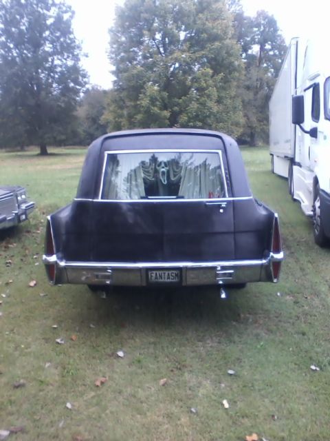 1970 Cadillac Fleetwood Hearse - photo 4