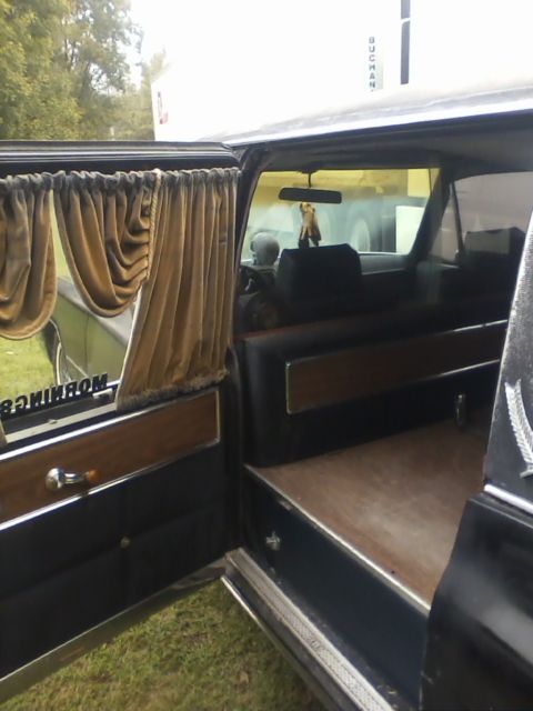1970 Cadillac Fleetwood Hearse - photo 9