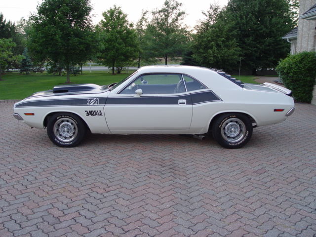 1970 Dodge Challenger - photo 5
