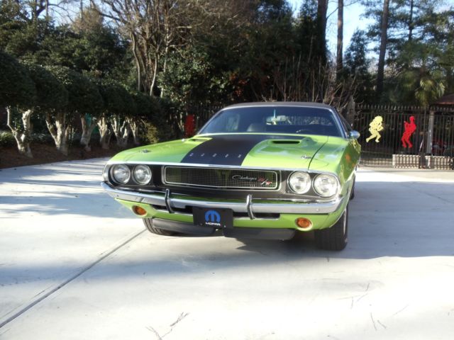 1970 Dodge Challenger - photo 3