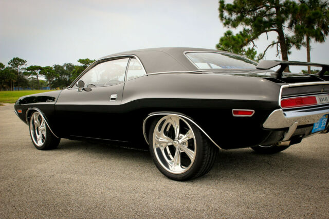 1970 Dodge Challenger - photo 10