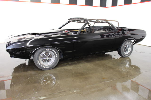 1970 Dodge Challenger convertible - photo 5