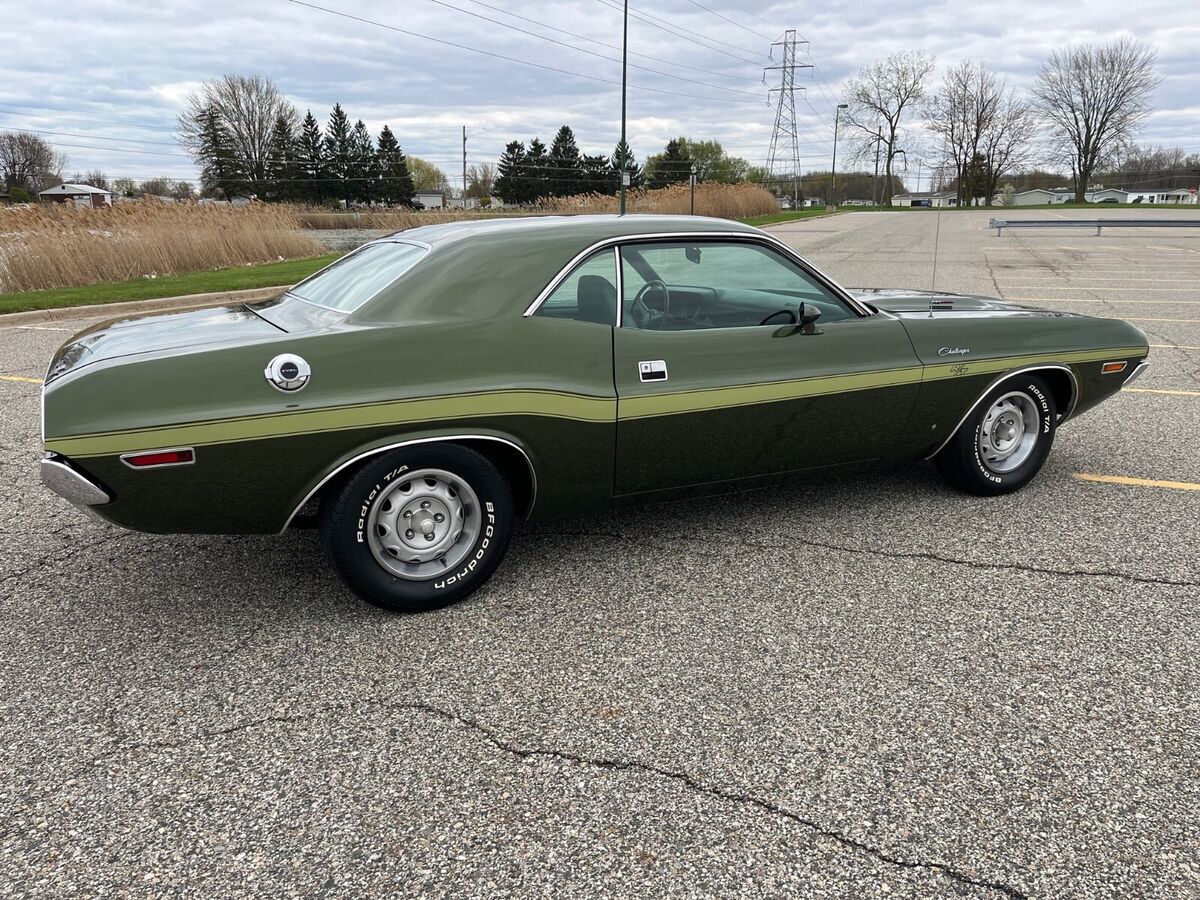 1970 Dodge Challenger R/T - photo 13