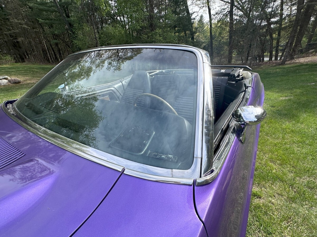 1970 Dodge Challenger R/T Plum Crazy Convertible (SE Molding Package A63 M31) - photo 11