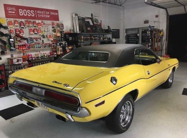1970 Dodge Challenger - photo 3