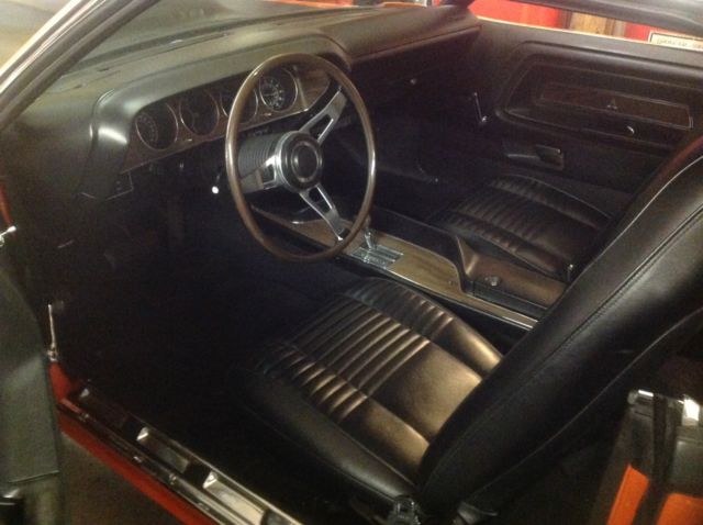 1970 Dodge Challenger - photo 3