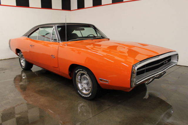 1970 Charger R/T numbers matching 440 with working factory AC 1970 Dodge Charger R/T