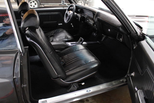 1970 Chevrolet Chevelle bucket seats console disc brakes - photo 10