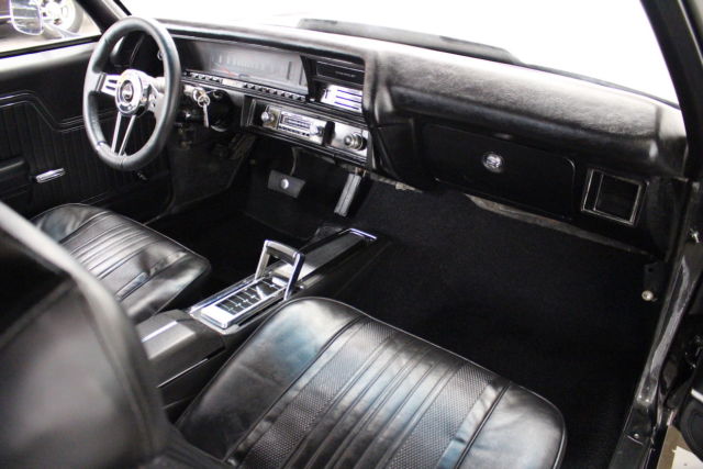 1970 Chevrolet Chevelle bucket seats console disc brakes - photo 11