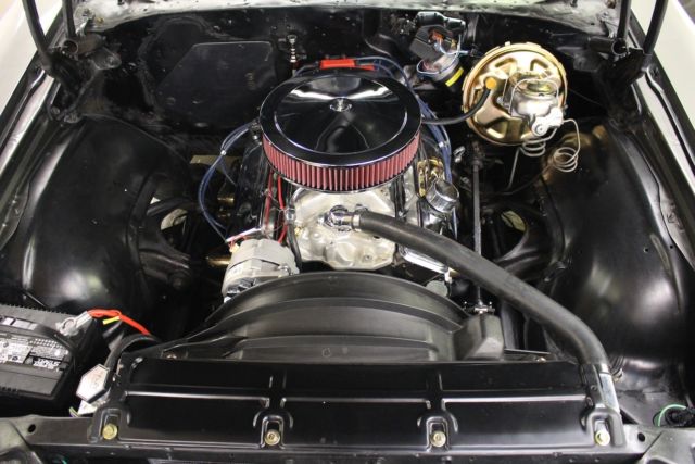 1970 Chevrolet Chevelle disc brakes new wiring aftermarket gauges - photo 12