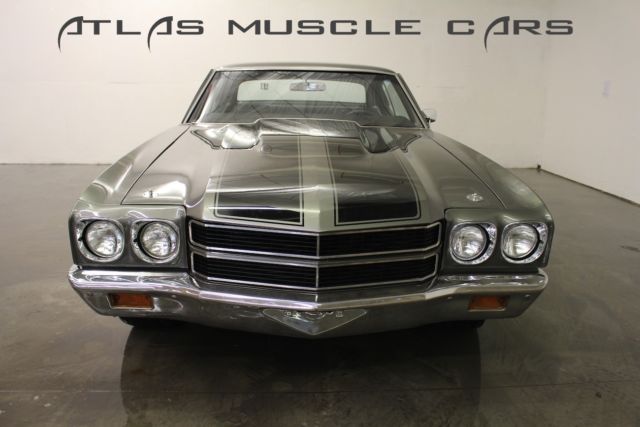 1970 Chevrolet Chevelle disc brakes new wiring aftermarket gauges - photo 2