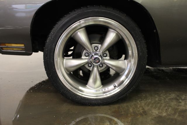 1970 Chevrolet Chevelle disc brakes new wiring aftermarket gauges - photo 7