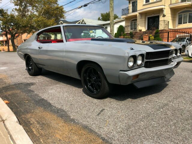 1970 Chevrolet Chevelle NO RESERVE * Nardo Gray * Red Interior *ProTouring - photo 2