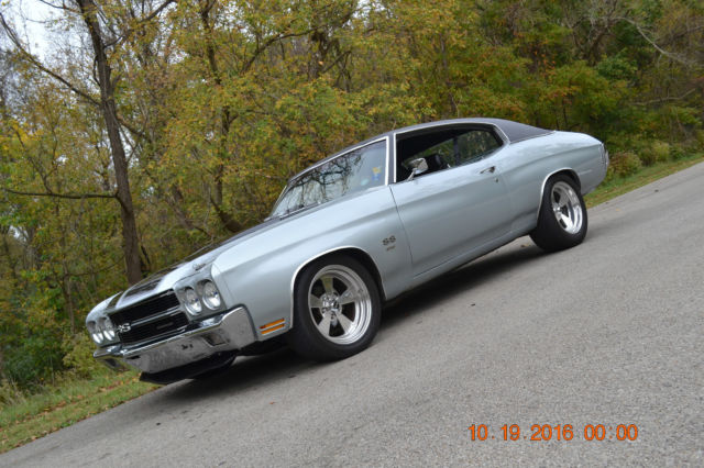 1970 CHEVELLE SS 396 AUTO PRO TOURING LOADED COLD AC BEAUTIFUL SILVER VERY NICE 1970 Chevrolet Chevelle 2 DOOR HARDTOP