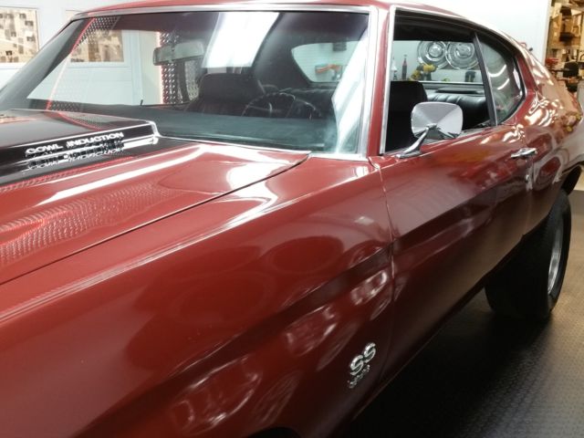 1970 Chevrolet Chevelle SS 396 Badges and Interior - photo 4